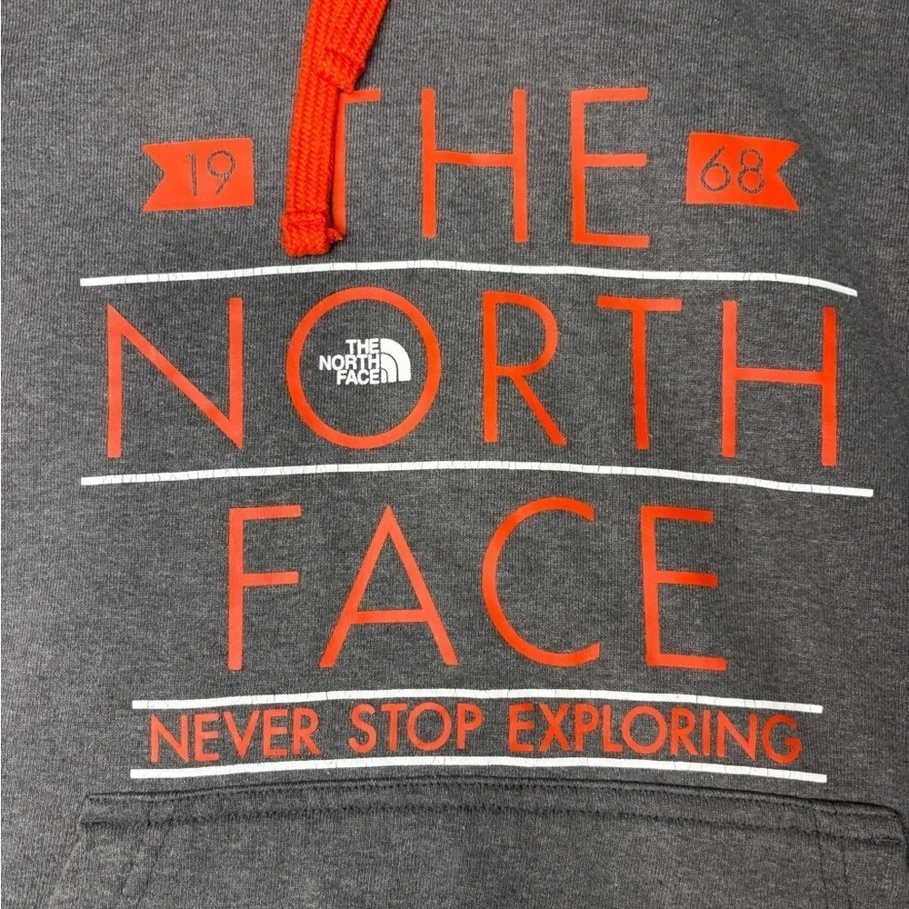 The North Face Men Gray Graphic Front Fleece Hoodie